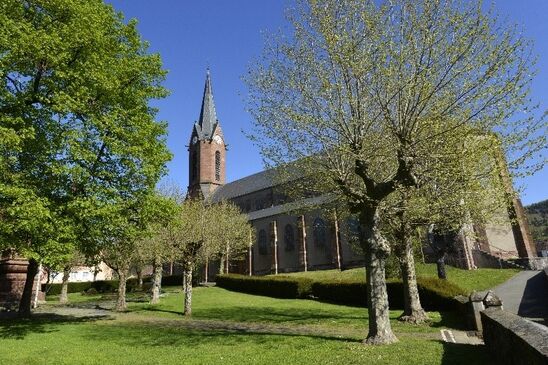 Photo de l'église Saint-Jean-Baptiste Photo de l'église Saint-Jean-Baptiste