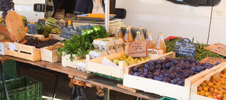 Photo d'un stand sur le marché de Giromagny