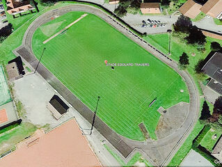 Photo plongée de la piste d'athlétisme du stade Travers - photo Google Earth